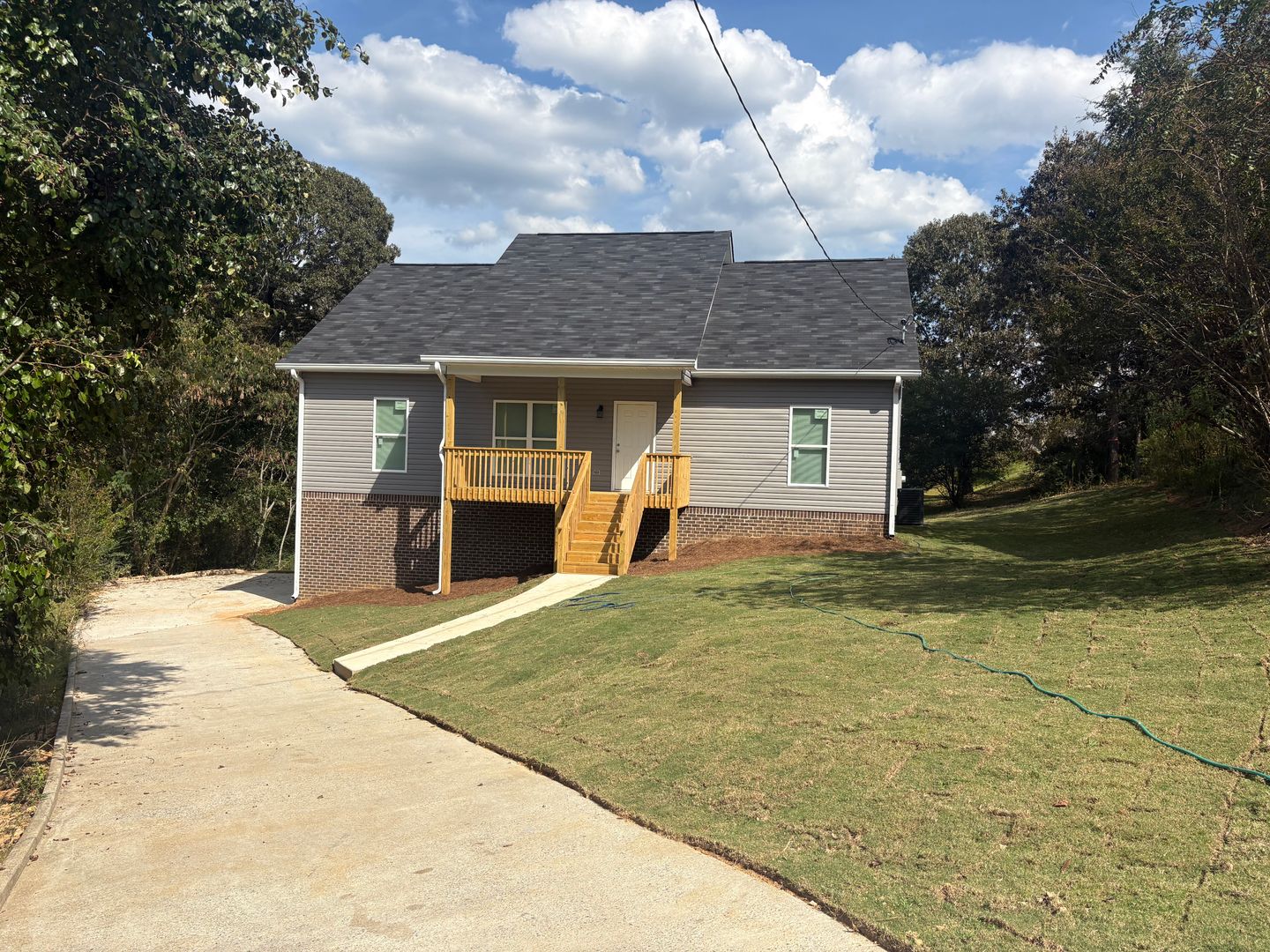 Moody House: 1107 Cherry Circle