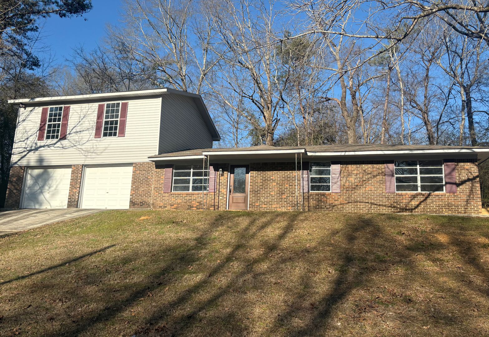 Pinson House: 8227 Country Circle