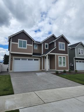 Yelm Creek Estates, Newer Construction 4 Bedroom, 2.75 Bathroom with Den – photo 1