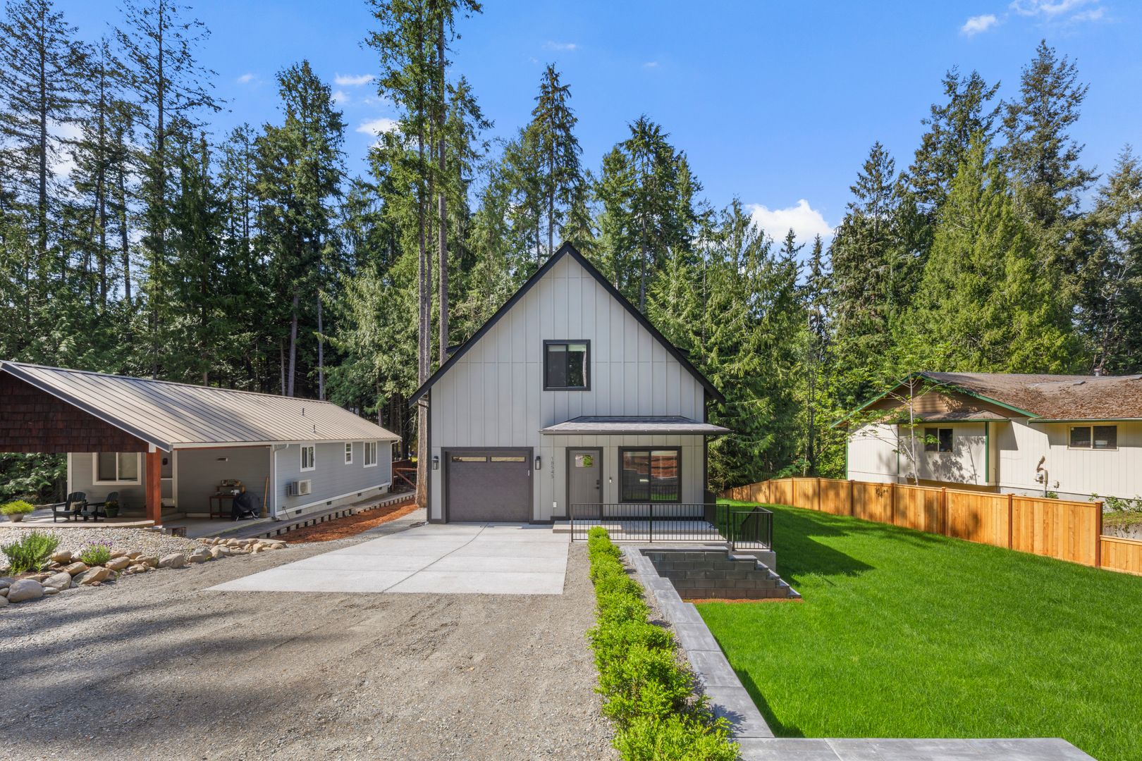 Yelm House: 18545 Woodside Dr SE
