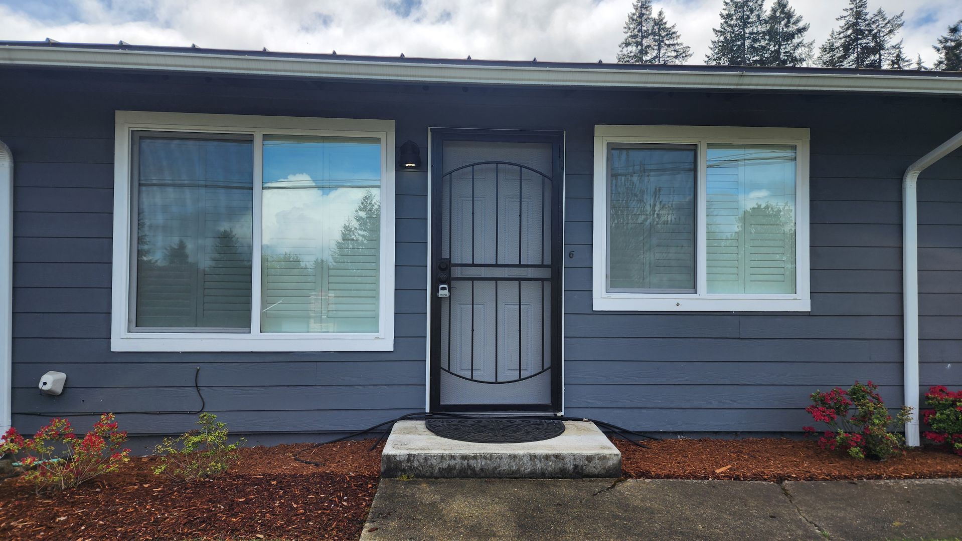 Gig Harbor Apartment: 3108 Grandview Street