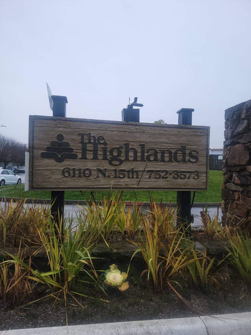 Tacoma House: 6111 N. 15th St #H205