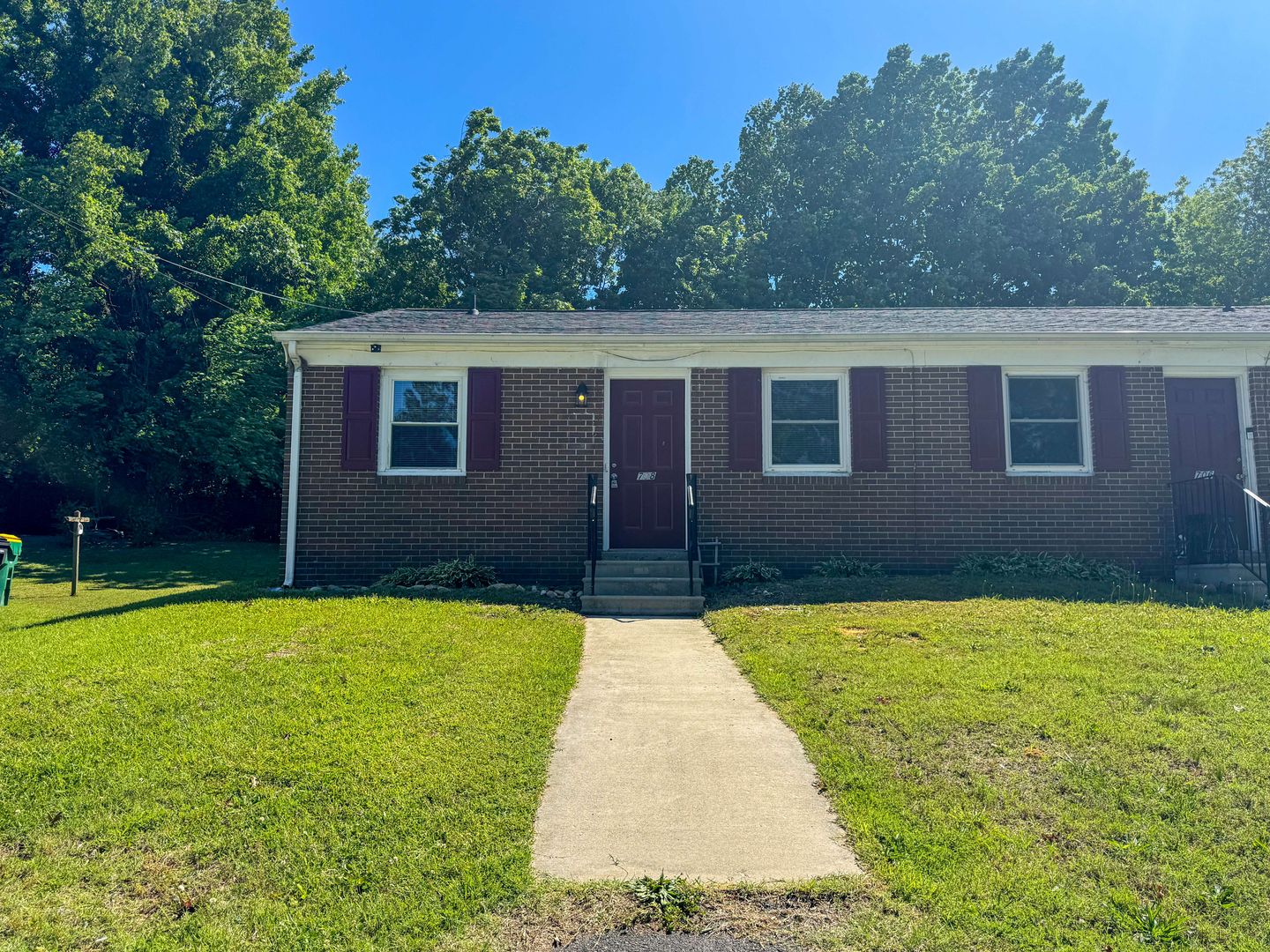 Hopewell House: 708 Crestline Blvd