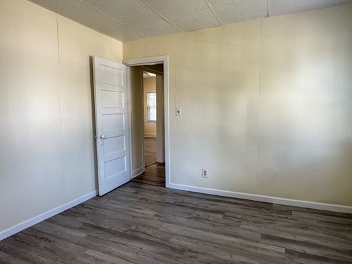 Listing photo thumbnail