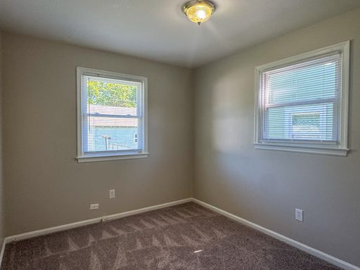 Listing photo thumbnail