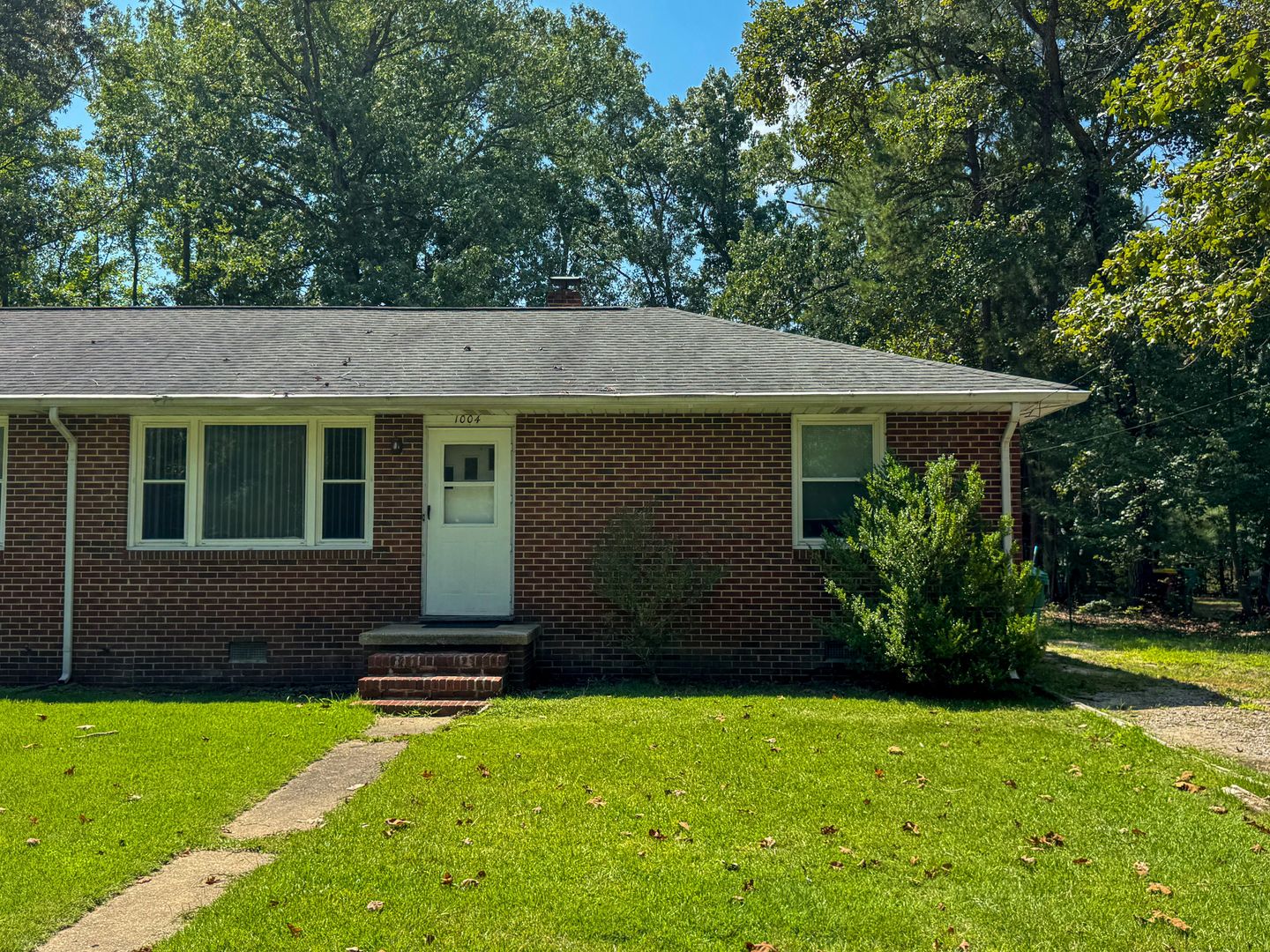 Petersburg House: 1004 S. Park Drive