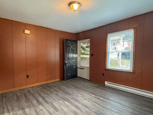 Listing photo thumbnail