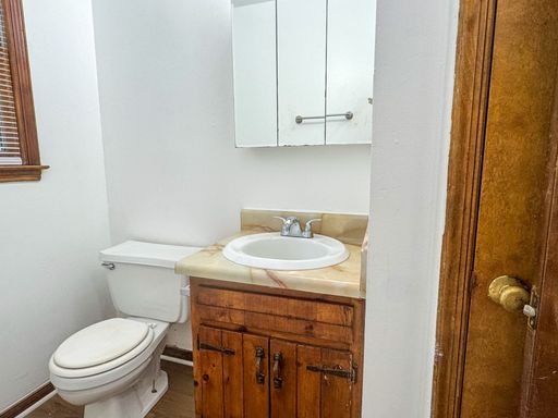 Listing photo thumbnail
