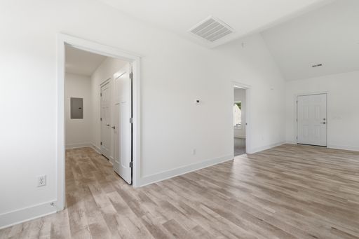 Listing photo thumbnail