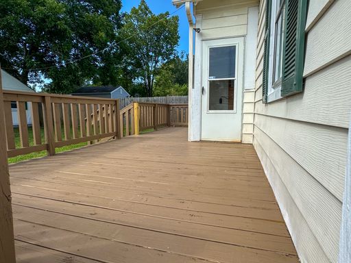 Listing photo thumbnail