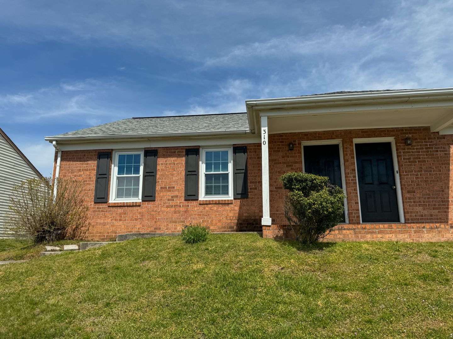 Colonial Heights House: 310 Kent Avenue