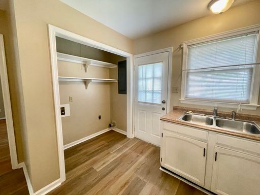 Listing photo thumbnail