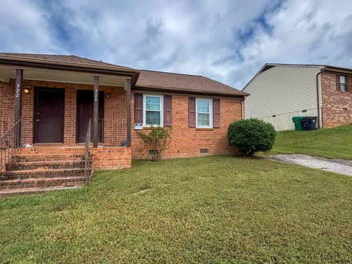 320 Kent Avenue, Colonial Heights, VA 23834