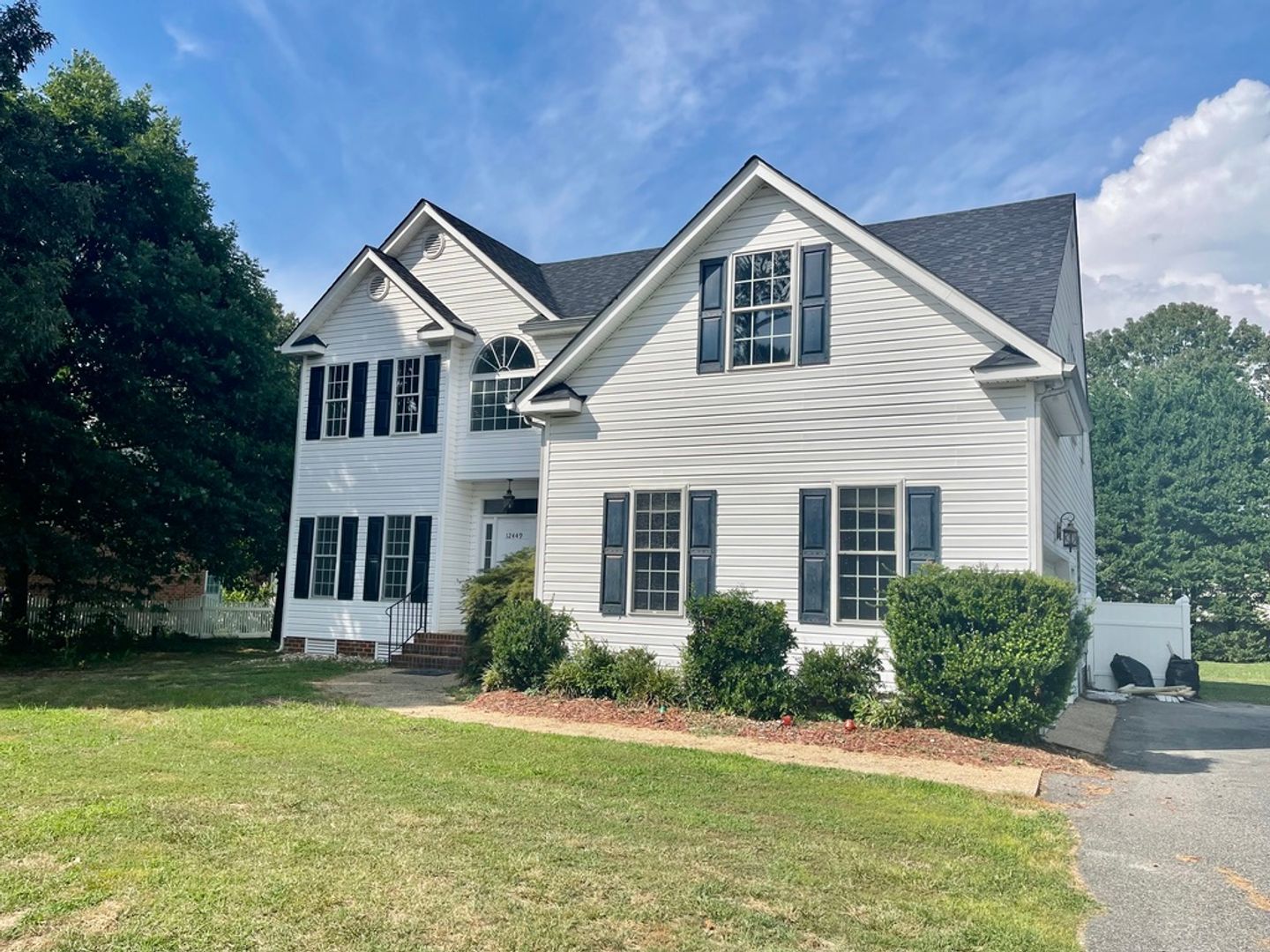 Chester House: 12449 Petersburg Street