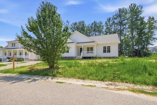 Listing photo thumbnail