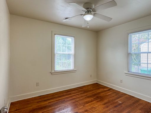 Listing photo thumbnail
