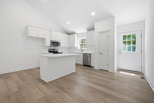Listing photo thumbnail