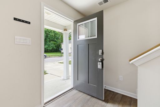 Listing photo thumbnail