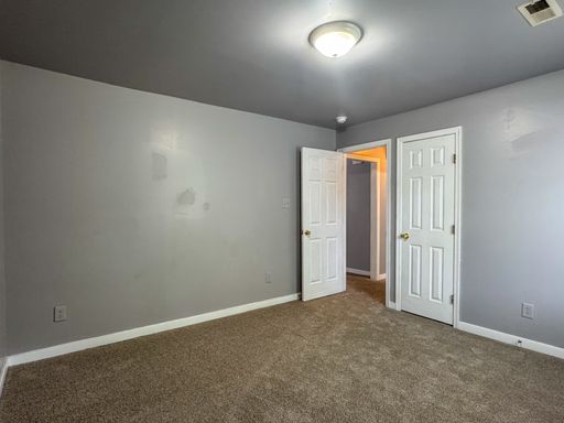 Listing photo thumbnail