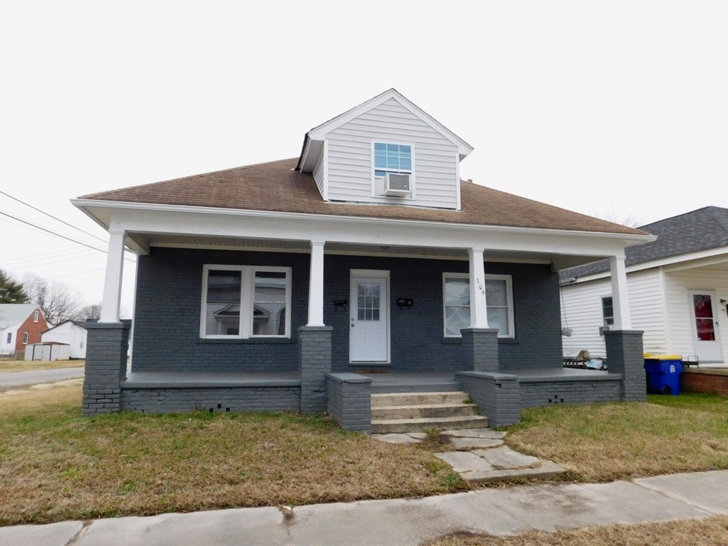 Hopewell House: 309 Memorial Avenue