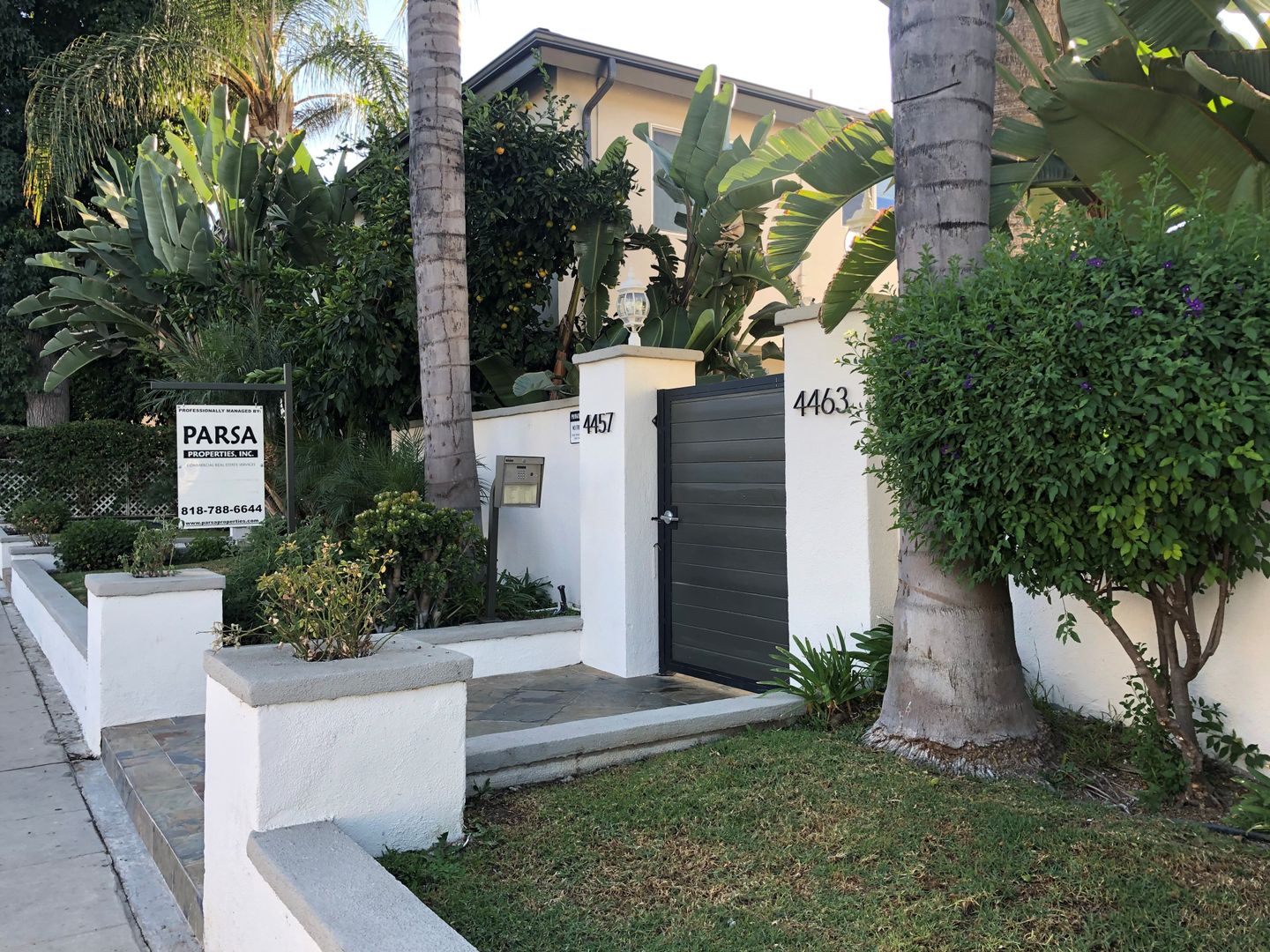 Sherman Oaks Apartment: 4457 & 4463 Murietta Avenue