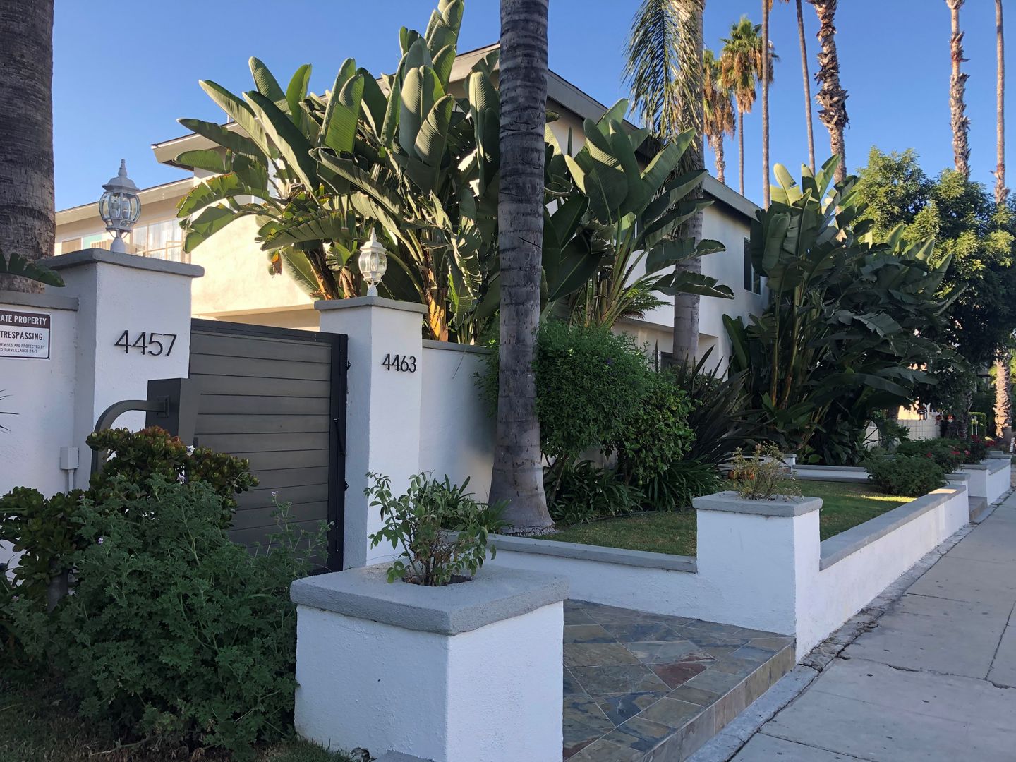 Sherman Oaks Apartment: 4457 & 4463 Murietta Avenue