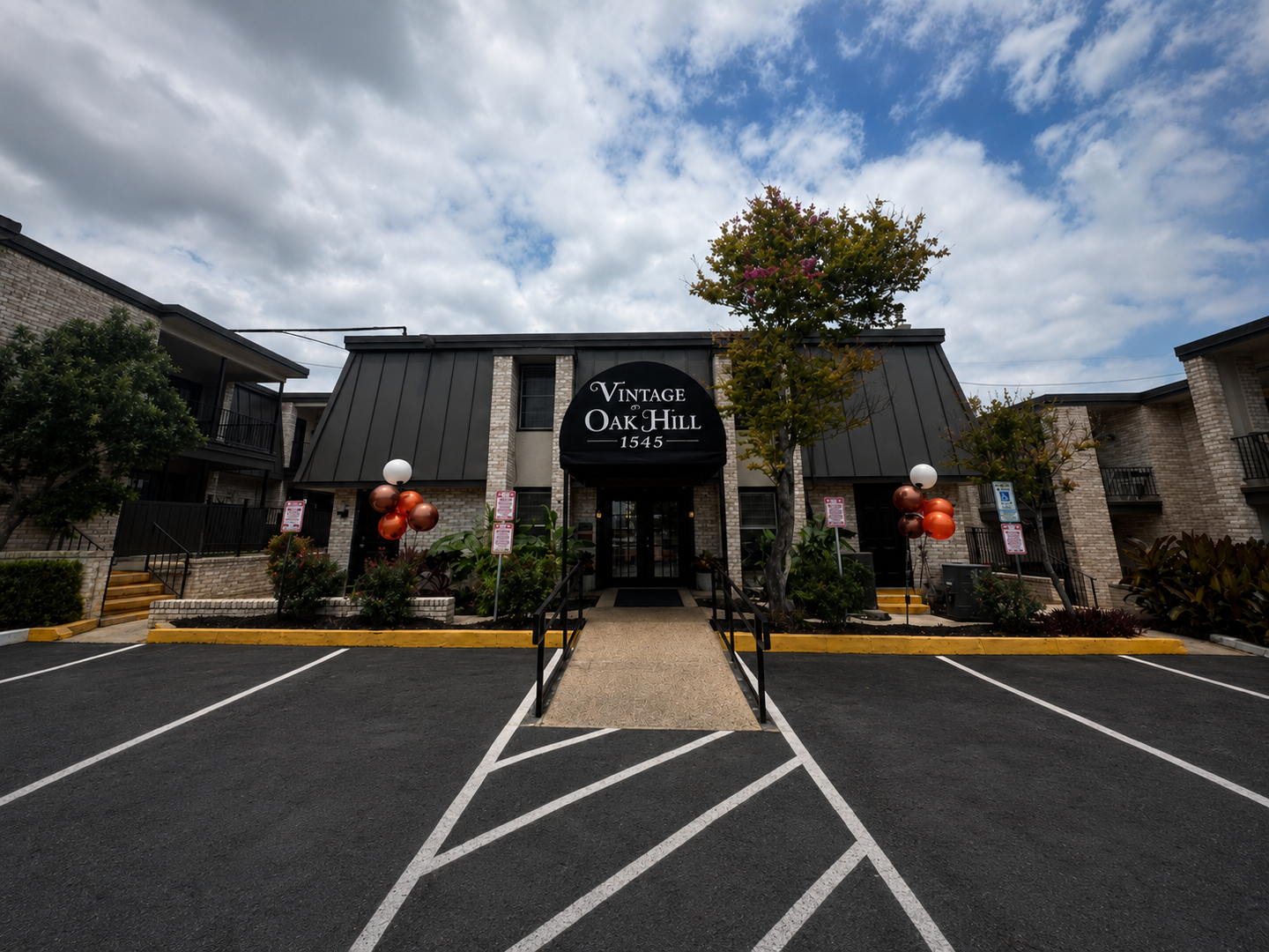 San Antonio Apartment: 1543 Babcock Road