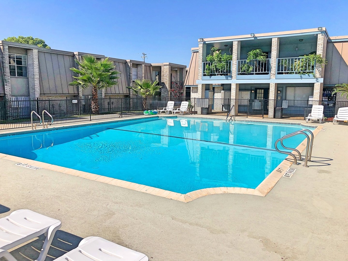 San Antonio Apartment: 1543 Babcock Road