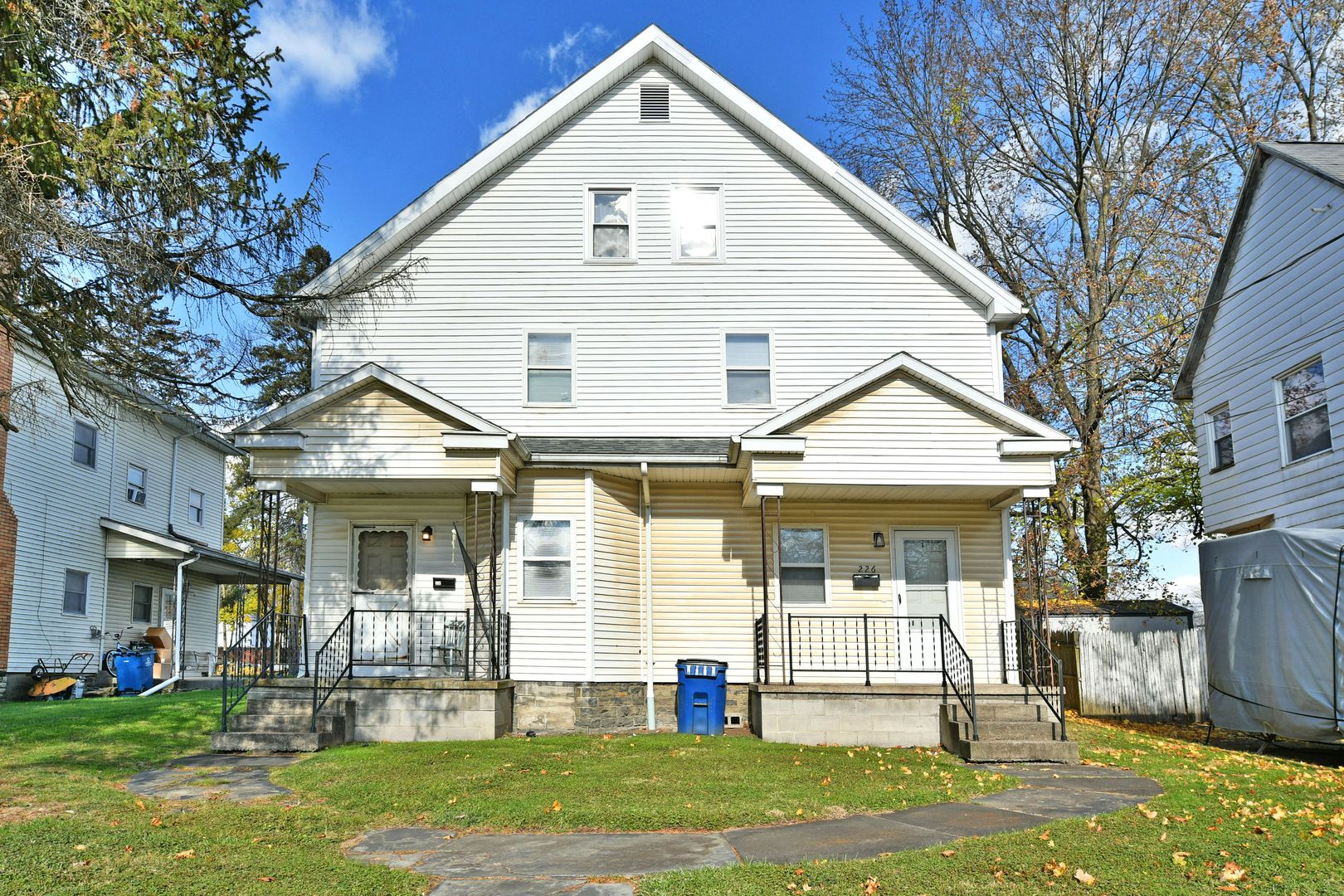 Niles Apartment: 226 & 228 W. Park