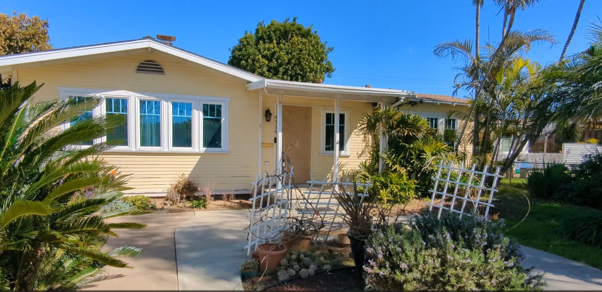 San Diego House: 4754 Niagara Ave.