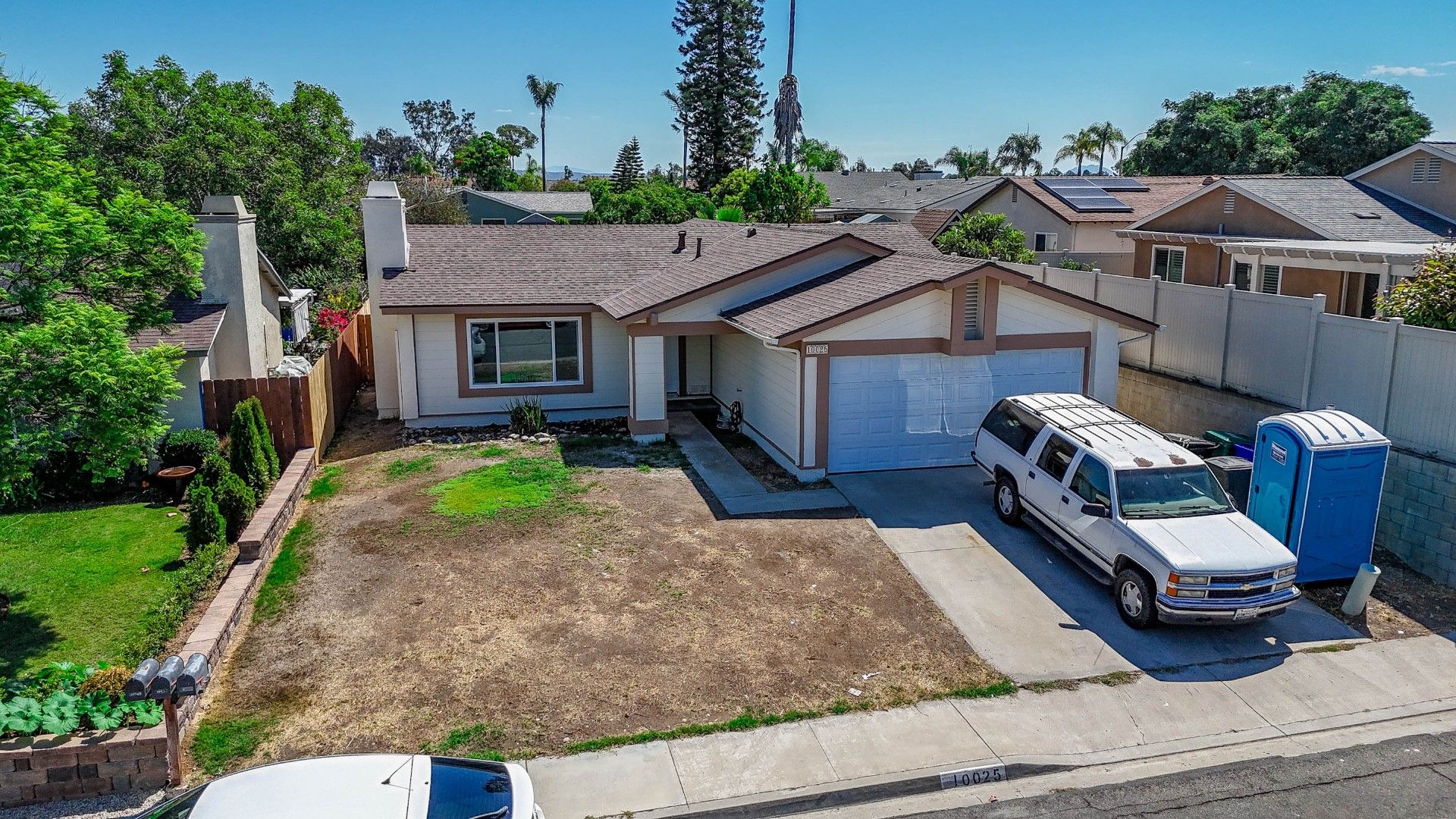 San Diego House: 10025 Embry Way