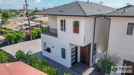 Newly Built Solar-Powered Home! – photo 1
