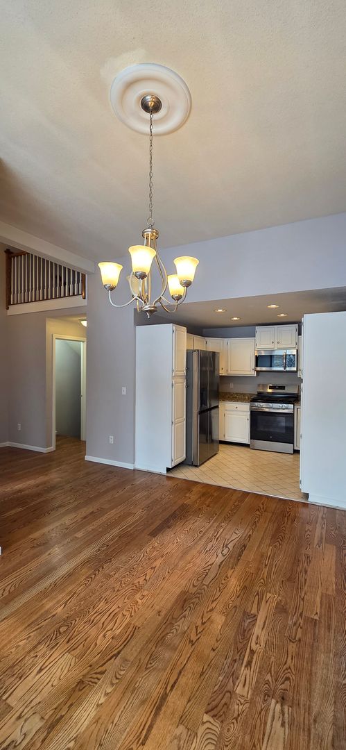 Salem Townhome: 241 Main Street