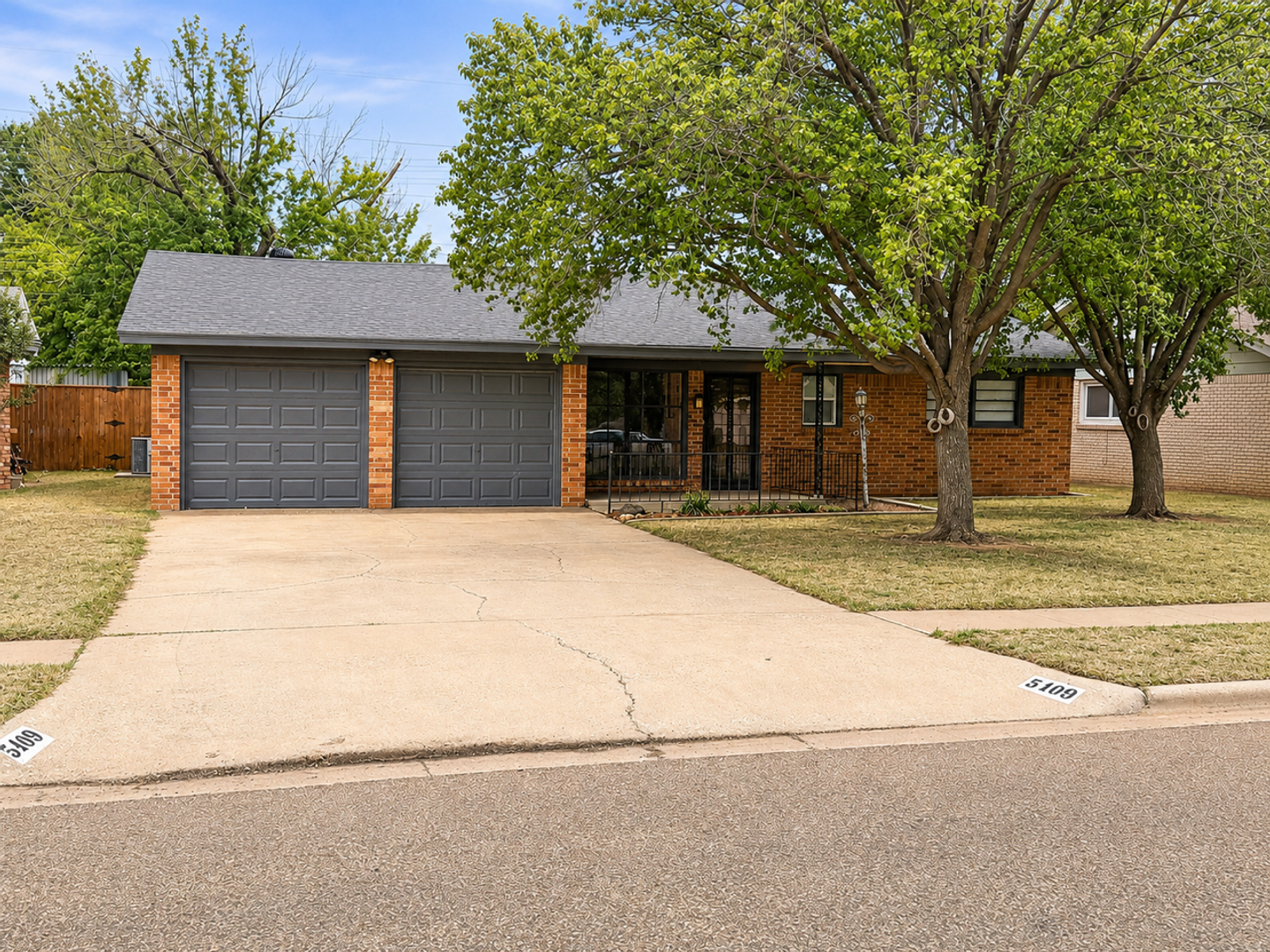 Lubbock House: 5409 33rd Street