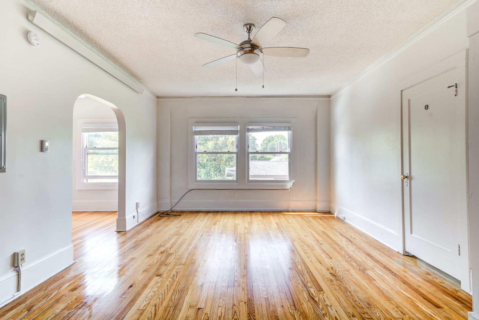 Portland Apartment: 2014 SE 12th Ave