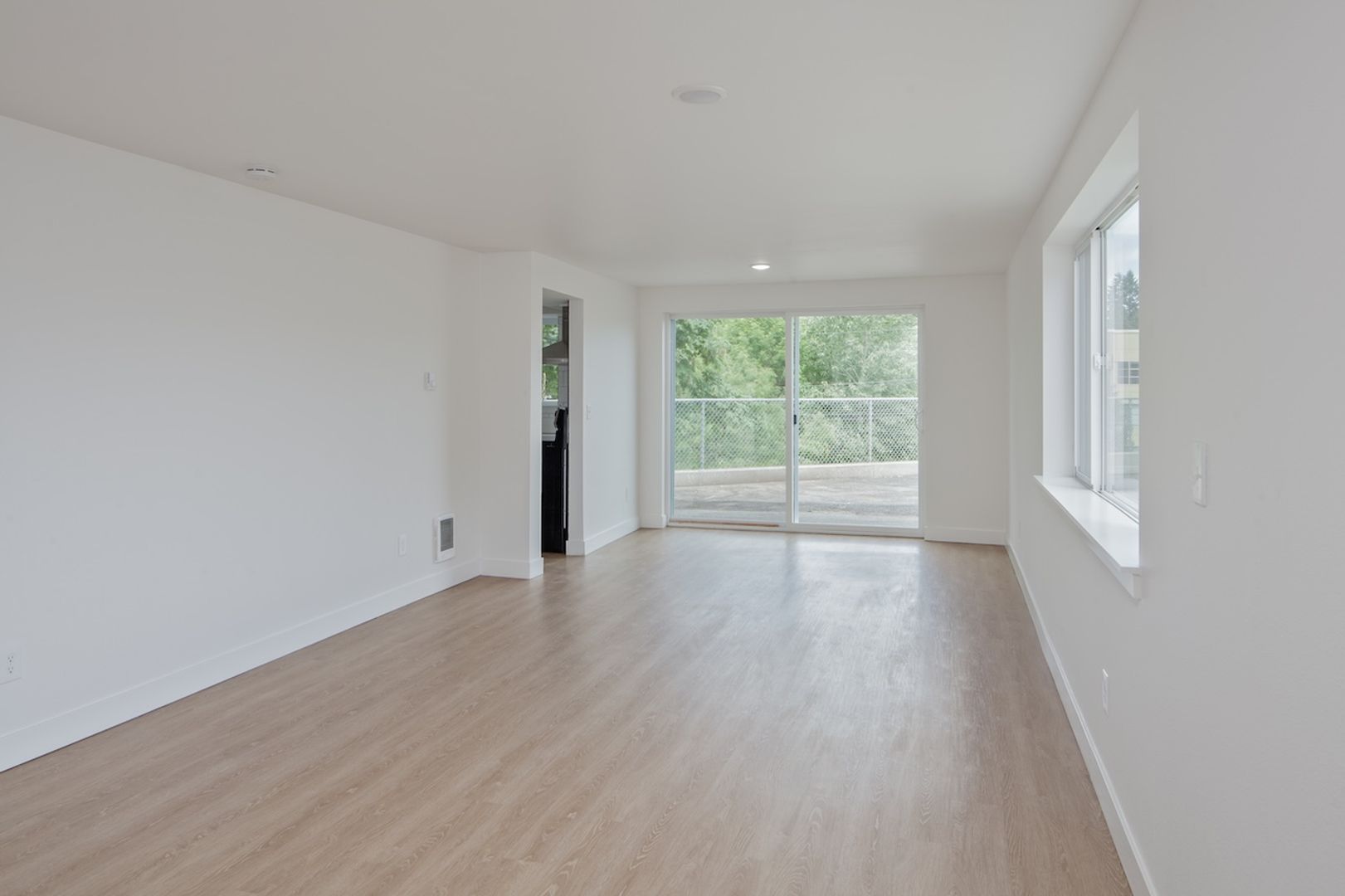 Portland Apartment: 3132 SW Marigold St.