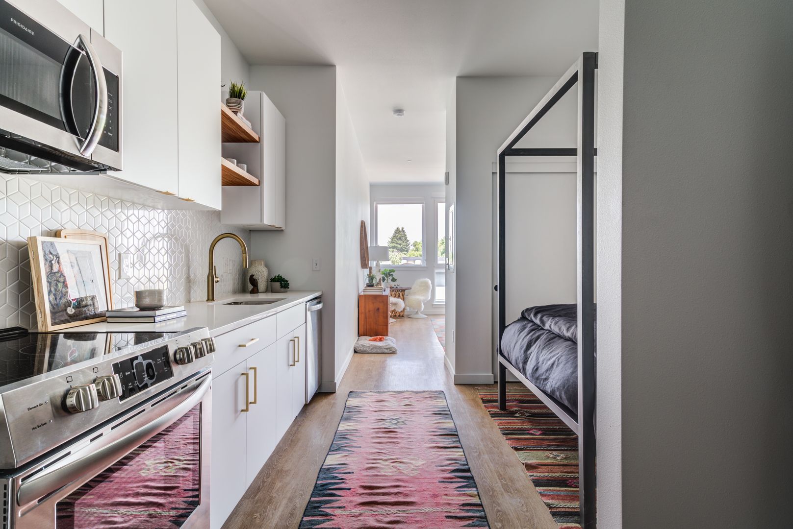 Portland Apartment: 2510 SE 29th Ave