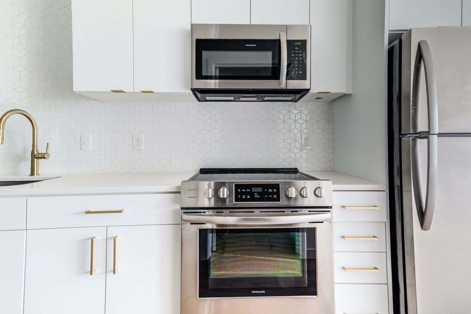 Portland Apartment: 2510 SE 29th Ave