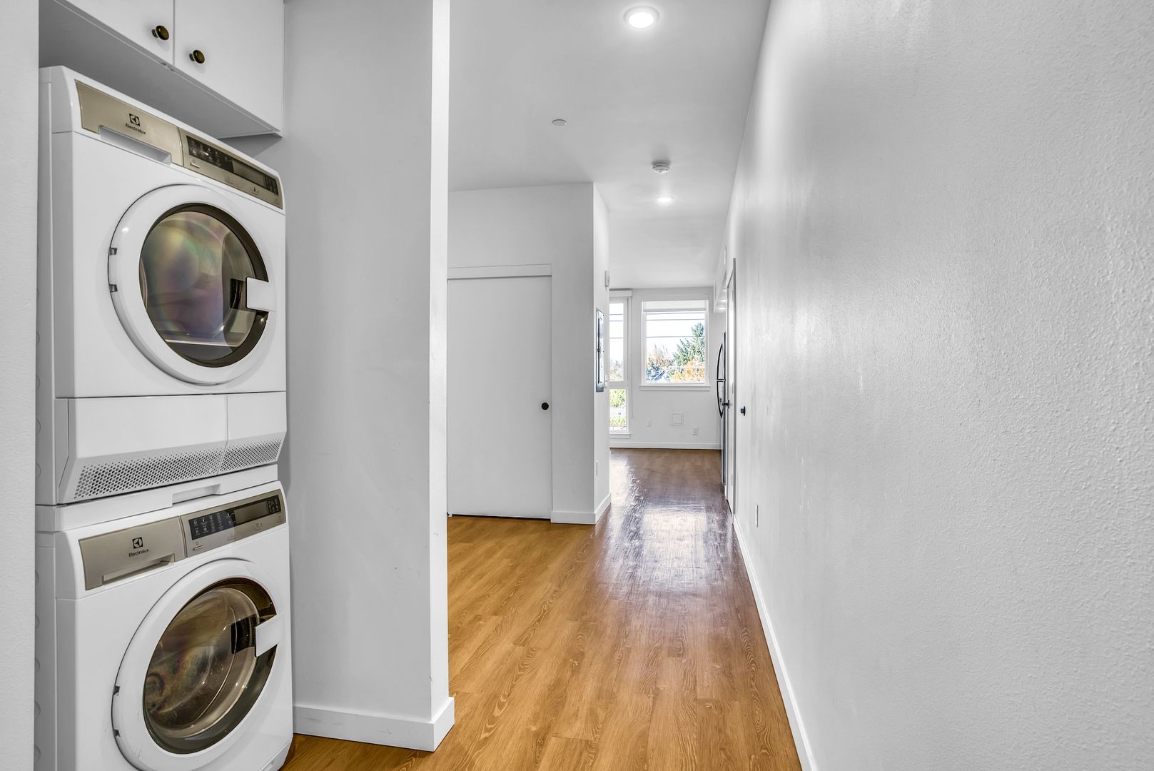 Portland Apartment: 2510 SE 29th Ave