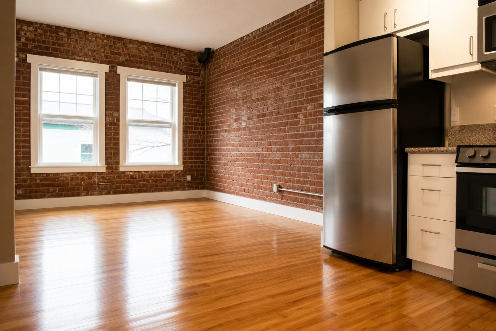Vancouver Apartment: 815 Washington St