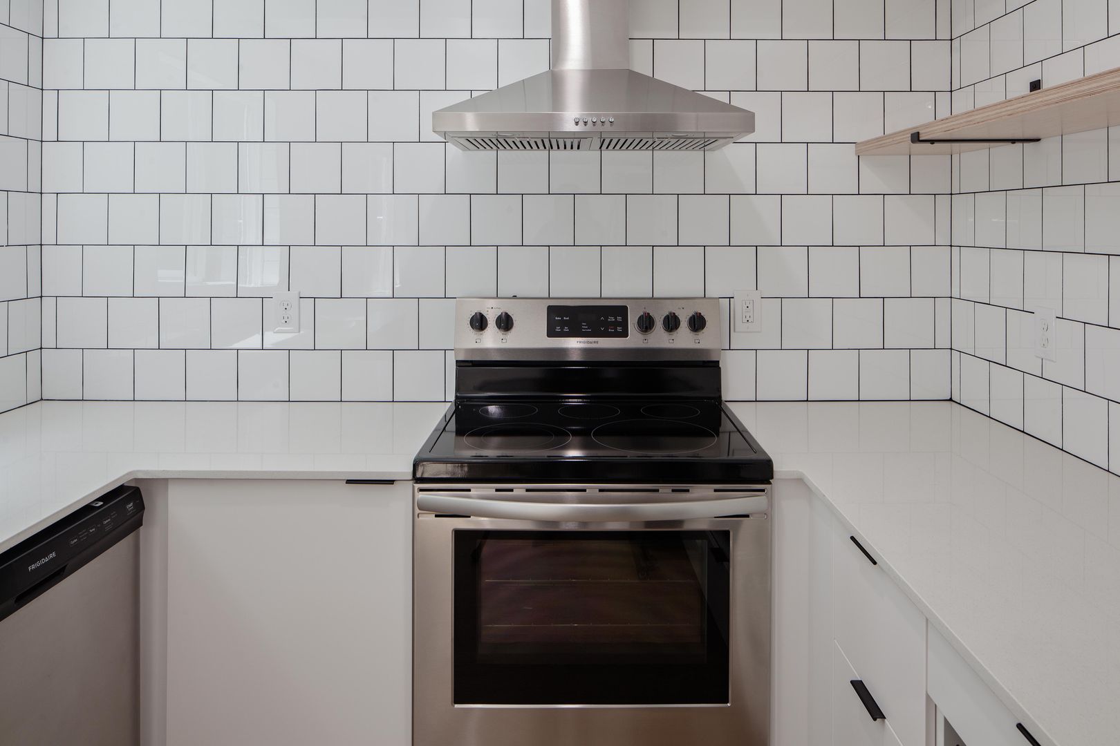 Portland Apartment: 3132 SW Marigold St.