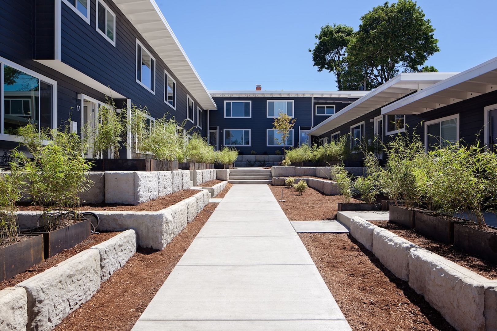 Portland Apartment: 3132 SW Marigold St.