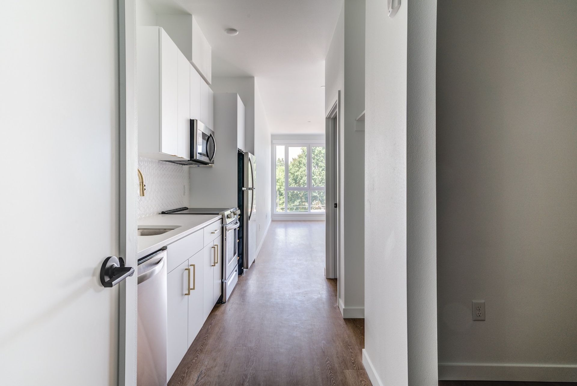 Portland Apartment: 2510 SE 29th Ave