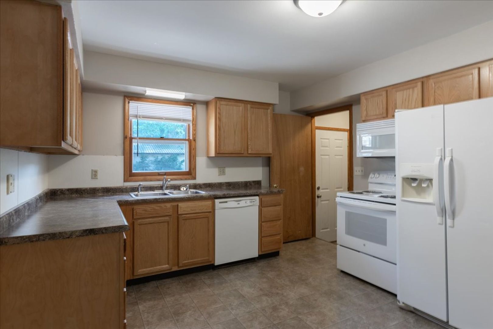 Menomonie Apartment: 205 17th Ave. W