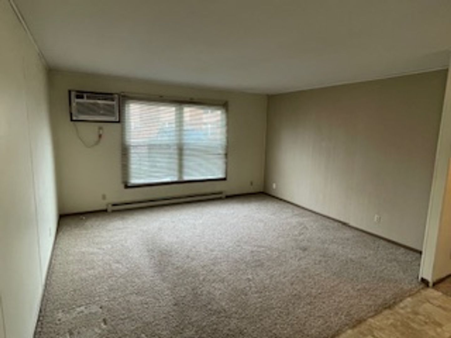 Menomonie Apartment: 1721 South Broadway