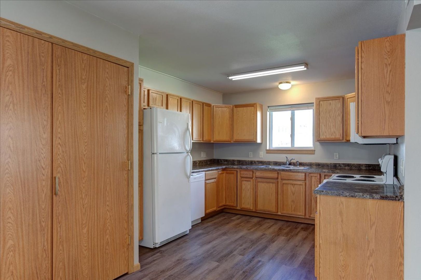 Menomonie Apartment: 1820 8th St. E