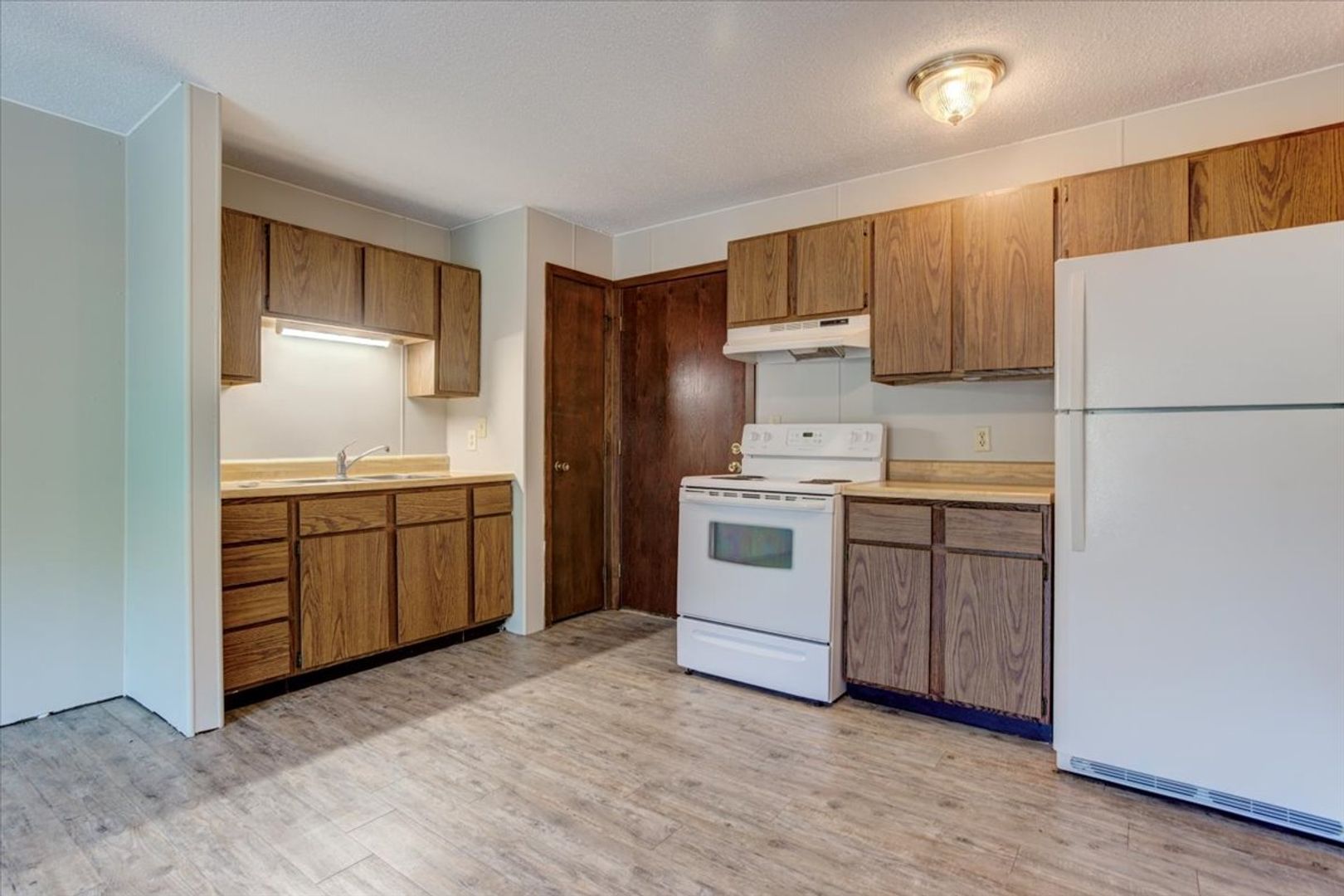 Menomonie Apartment: 1703 South Broadway