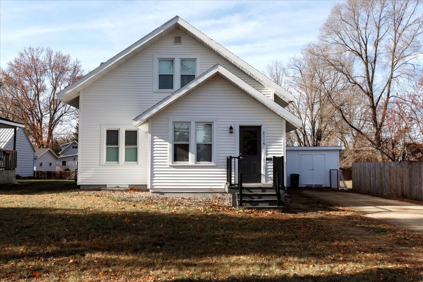 Menomonie House: 2115 3rd Street East