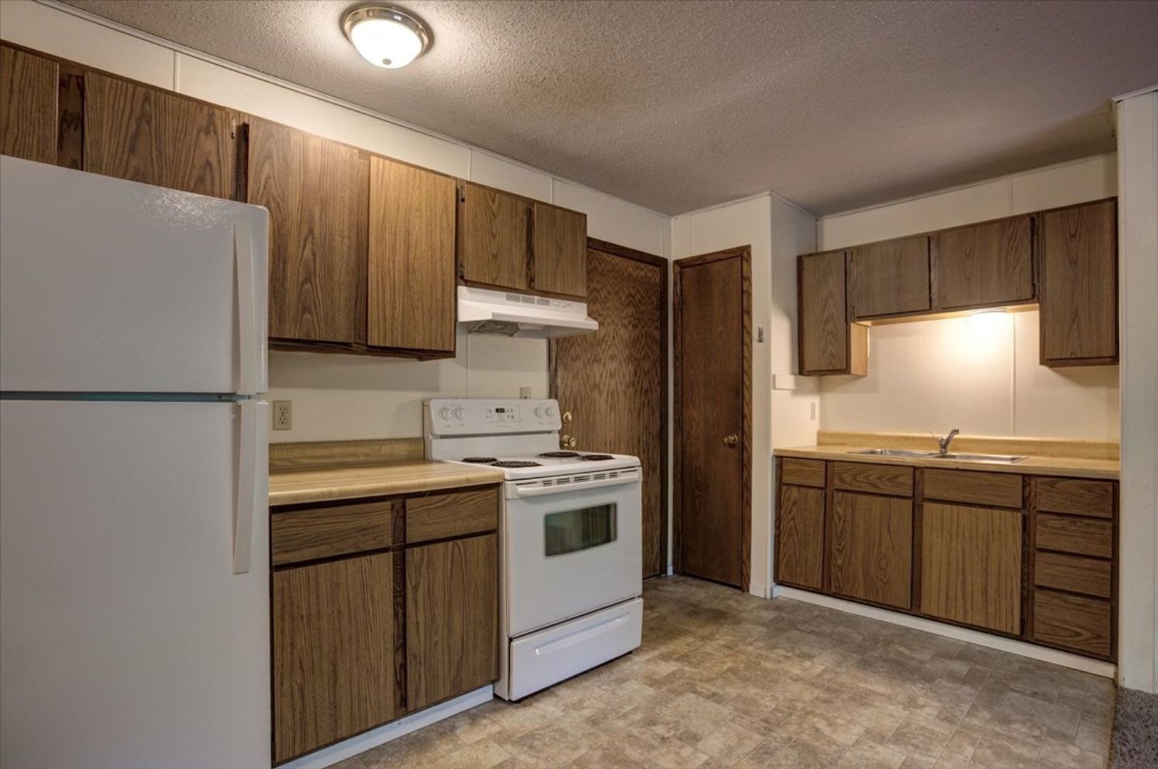 Menomonie Apartment: 1703 South Broadway