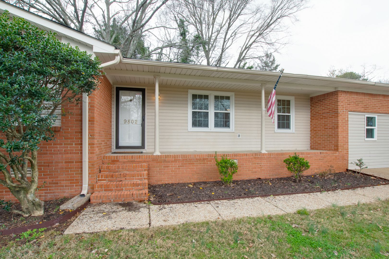 Huntsville House: 9802 Dolphin Drive